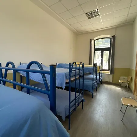 El Vagon Bar-albergue * ベハル