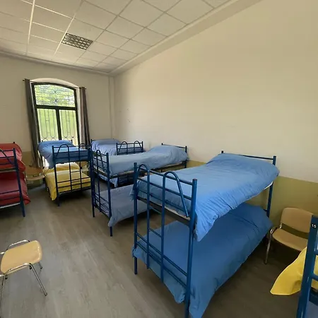 ホステル El Vagon Bar-albergue ベハル