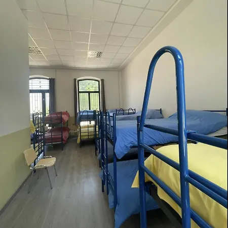 El Vagon Bar-albergue * Béjar