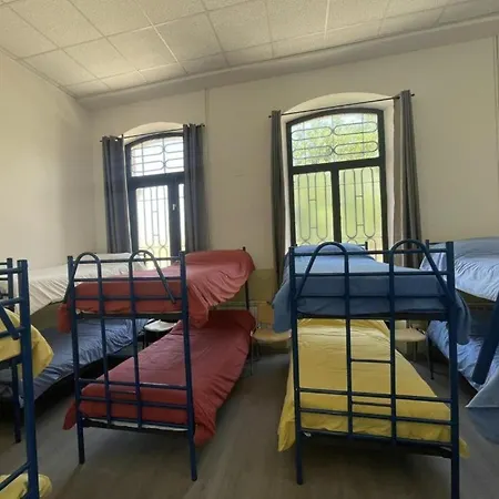 El Vagon Bar-albergue