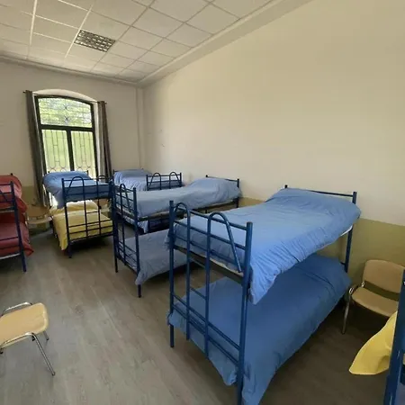 El Vagon Bar-albergue Hostel