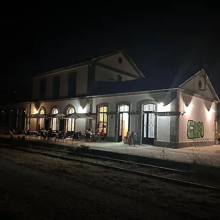 El Vagon Bar-albergue *