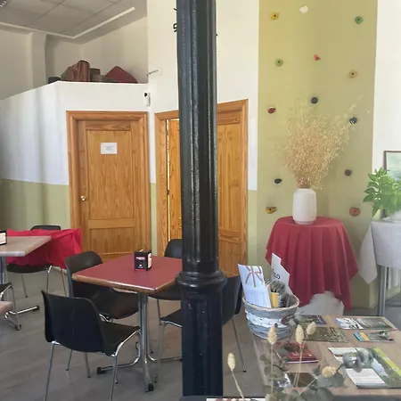 El Vagon Bar-albergue ホステル